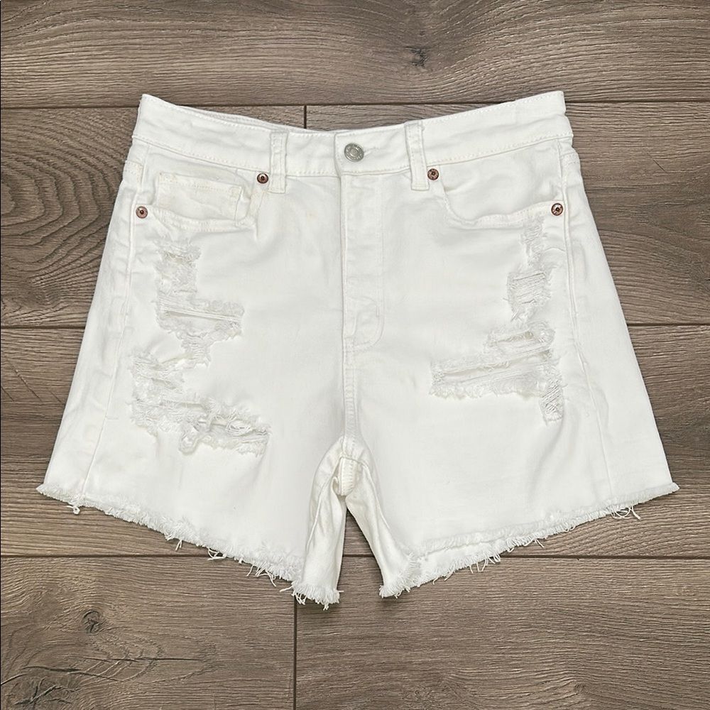 American Eagle Mom High Rise White Stretch Jean Shorts Size 4